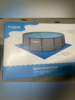 NWT square ground cover. Can be used under a pool or under anything.
